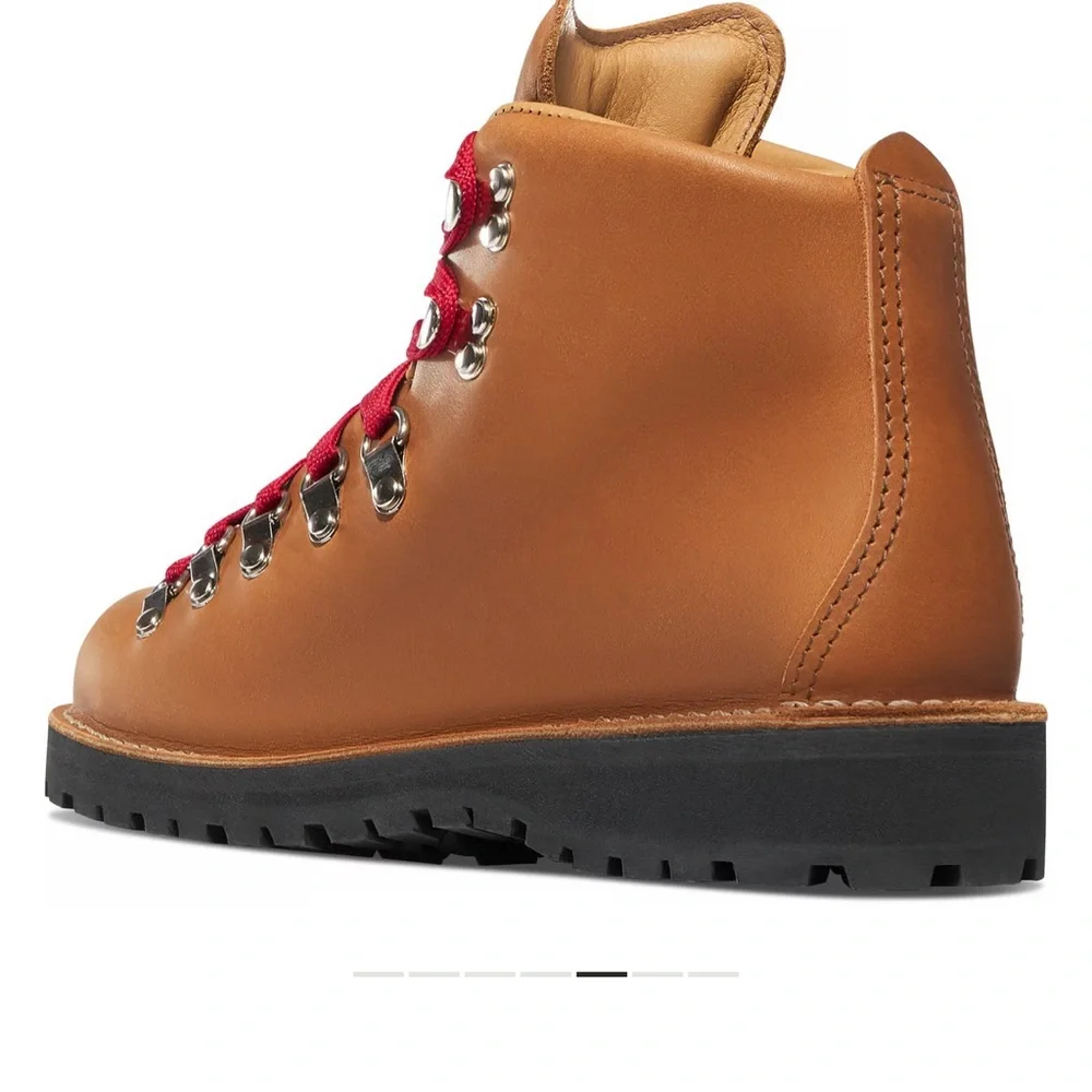 Danner Women’s Cascade Clovis GORE-TEX Boots - Tan and Red - Picture 6 of 10